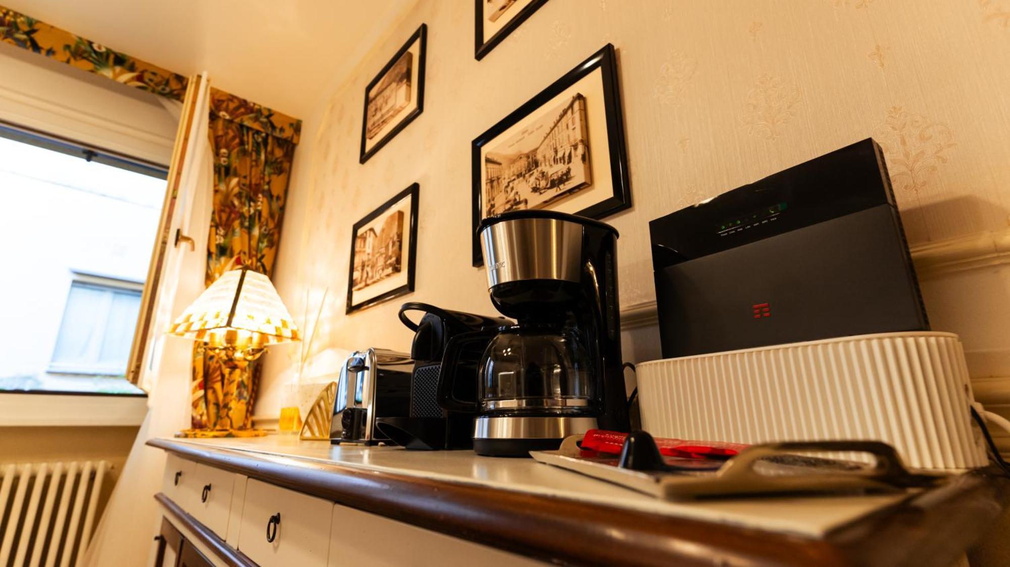 New Cozy Apartment - City Centre Лекко Экстерьер фото